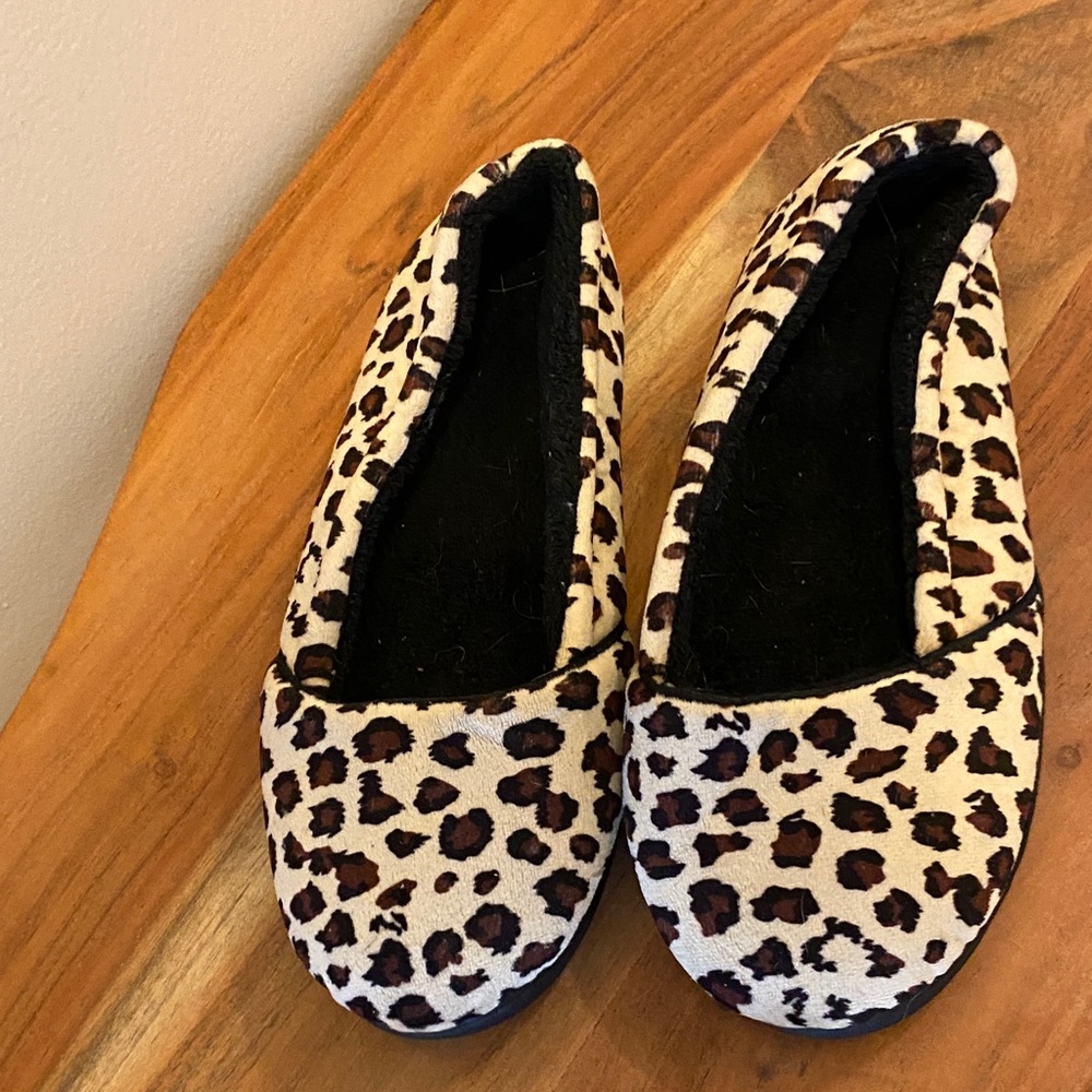 Chic Leopard Print Women's Slippers